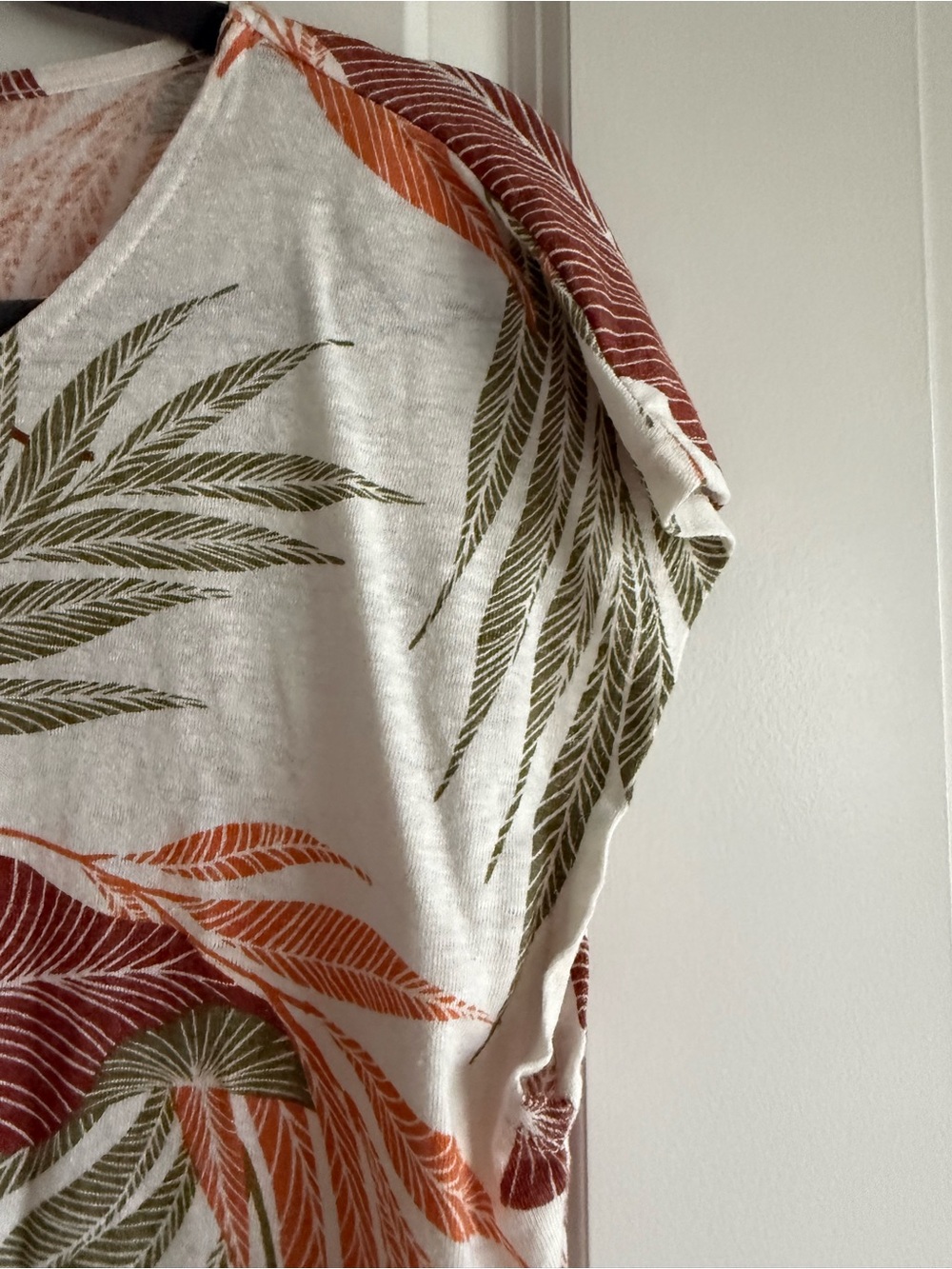 Orvis Linen Blend Cream Short-Sleeve Top w. Orange & Olive Leaf Print, M, EUC - Picture 6 of 9